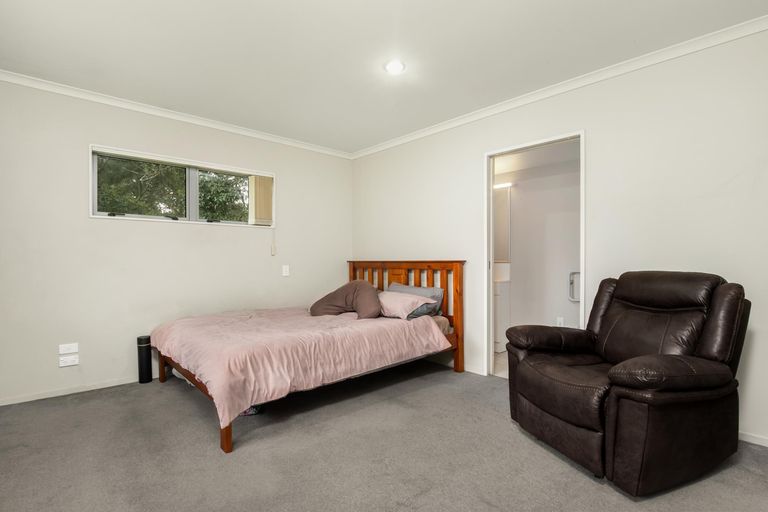 Photo of property in 7 Luke Place, Otara, Auckland, 2023