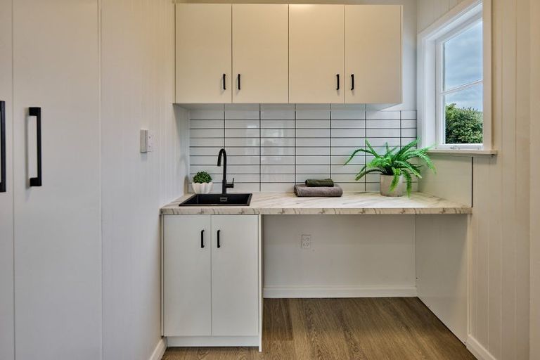 Photo of property in 128a Waiwhetu Road, Waterloo, Lower Hutt, 5011