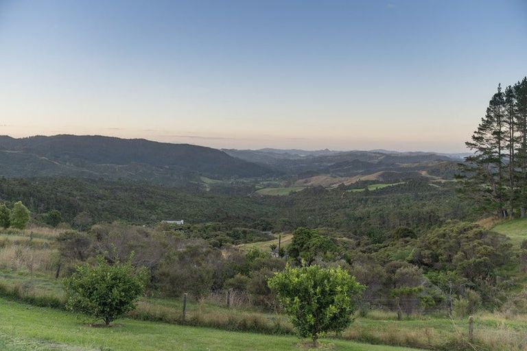 Photo of property in 50b Paul Road, Whenuakite, Whitianga, 3591