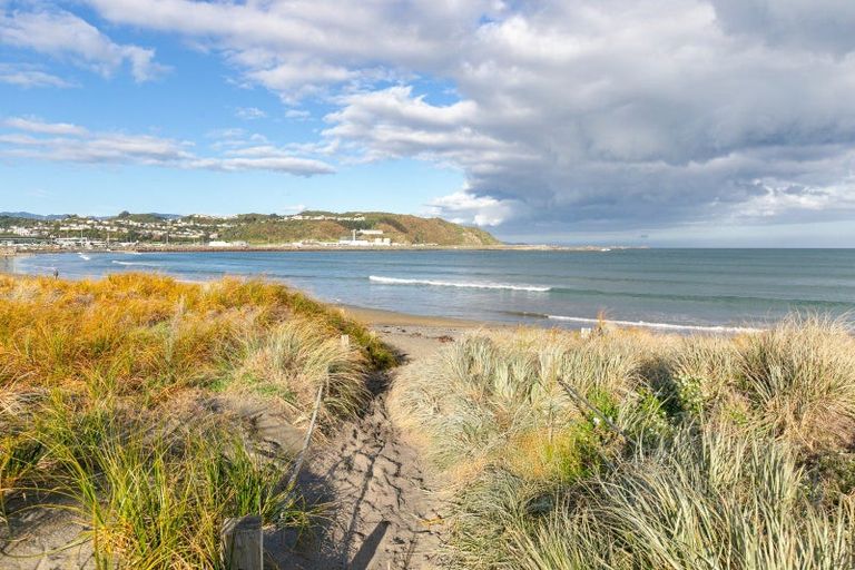 Photo of property in 13/154 Onepu Road, Lyall Bay, Wellington, 6022