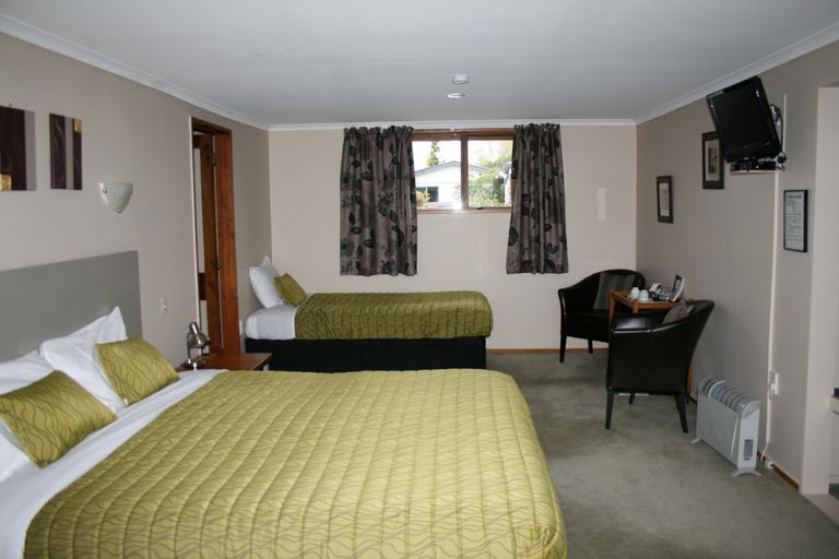 Photo of property in 32 Mackenzie Drive, Twizel, 7901