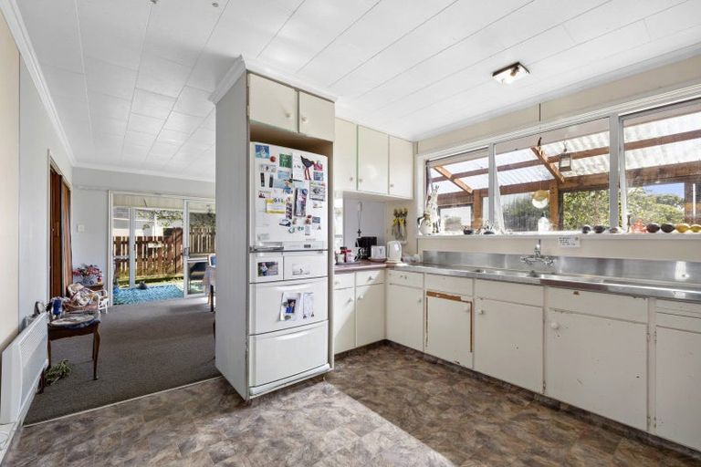 Photo of property in 16 Strange Street, Waitara, 4320