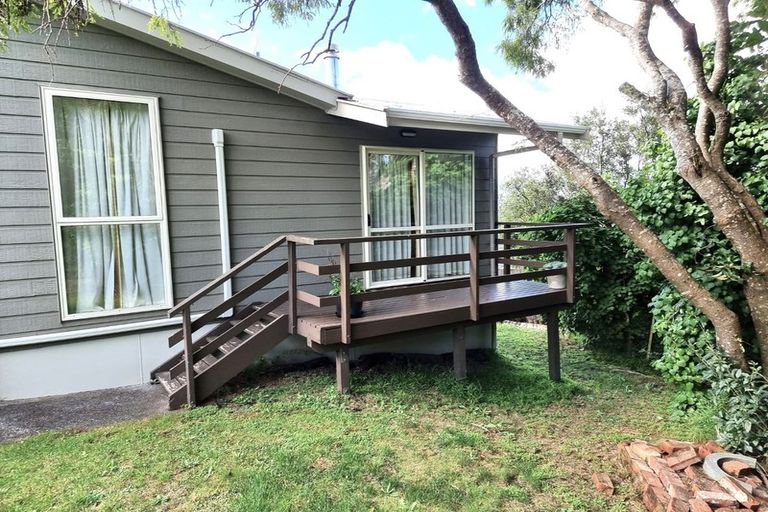 Photo of property in 27 Viewmont Drive, Harbour View, Lower Hutt, 5010