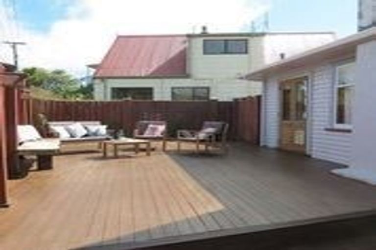 Photo of property in 39 Dominion Park Street, Johnsonville, Wellington, 6037