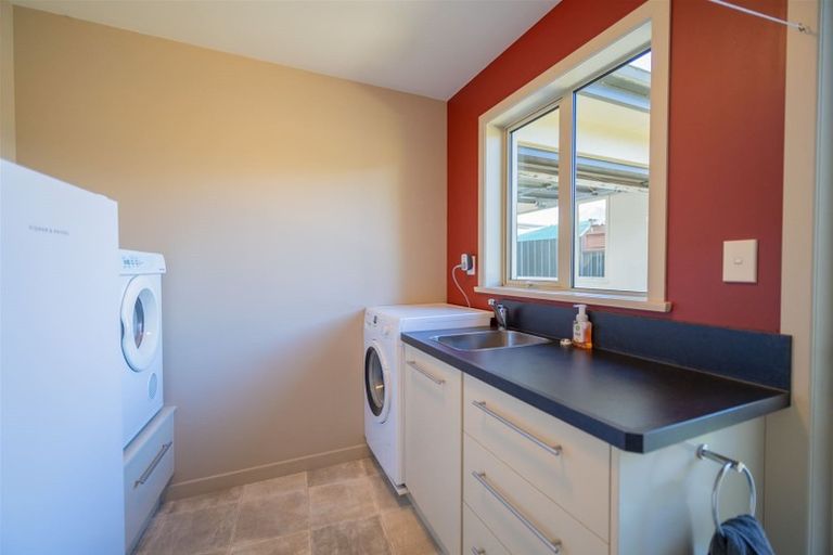 Photo of property in 20 Lawson Burrows Crescent, Te Anau, 9600