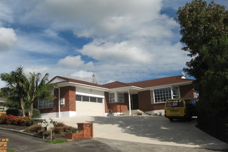 Photo of property in 7 Kincraig Place, Highland Park, Auckland, 2010