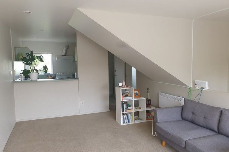 Photo of property in 2/102 Wainui Street, Riccarton, Christchurch, 8041