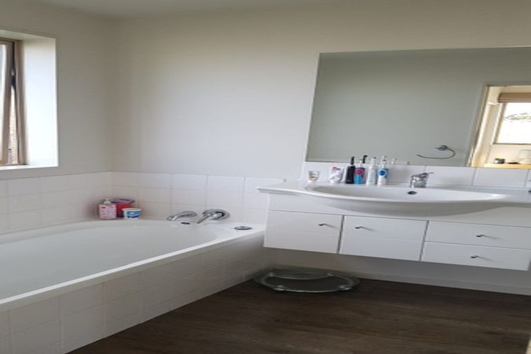 Photo of property in 26a Markham Way, Rolleston, 7614