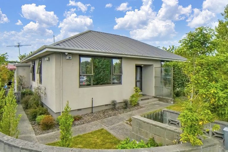 Photo of property in 37 Halswell Road, Hillmorton, Christchurch, 8025