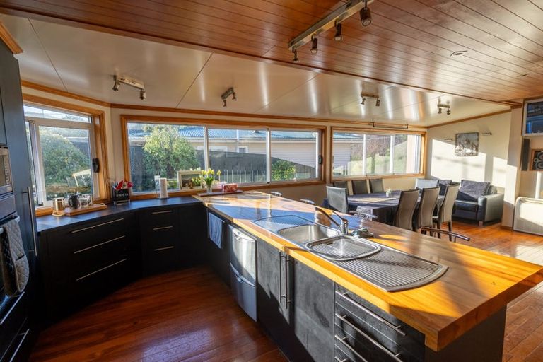 Photo of property in 32 Edna Street, Ocean View, Dunedin, 9035