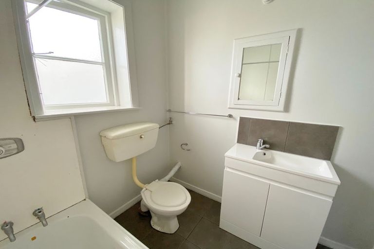 Photo of property in 37 Wainui Street, Riccarton, Christchurch, 8041