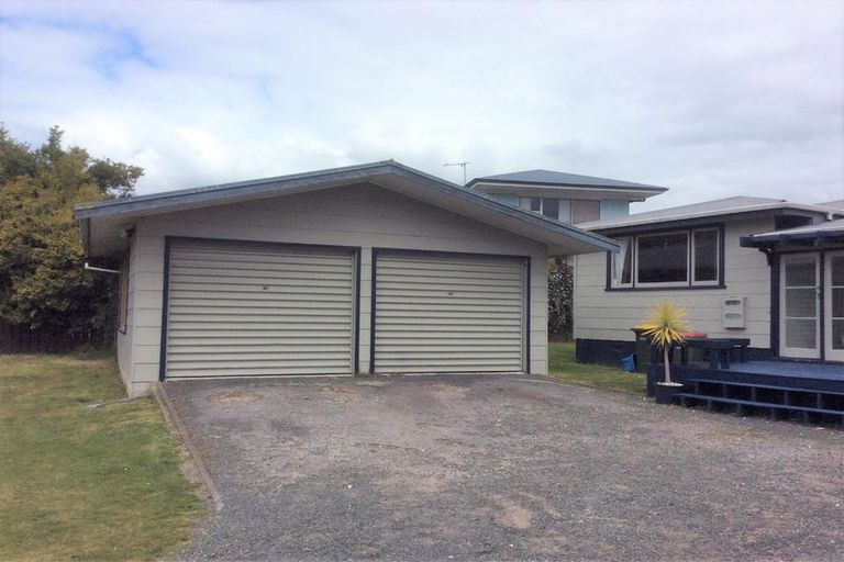 Photo of property in 5 Coulter Road, Owhata, Rotorua, 3010