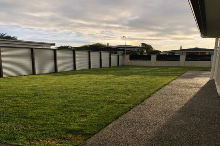 Photo of property in 51 Holloway Street, Waikiwi, Invercargill, 9810