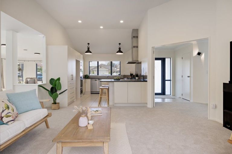 Photo of property in 16 Palm Beach Boulevard, Papamoa Beach, Papamoa, 3118