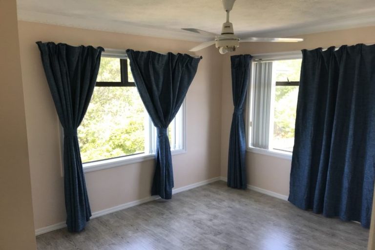 Photo of property in 26 Widmore Drive, Massey, Auckland, 0614