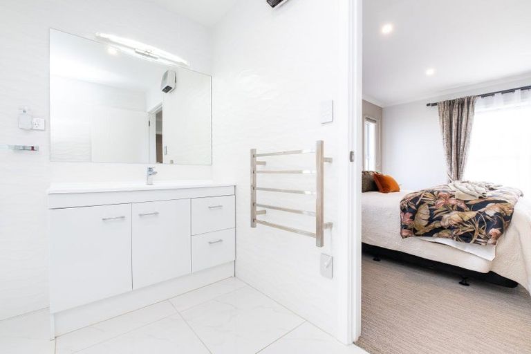 Photo of property in 66 Mcelwee Street, Jervoistown, Napier, 4112