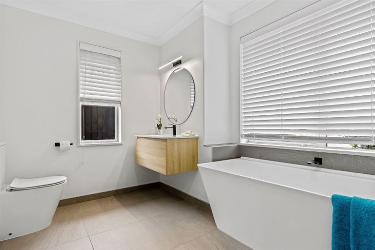 Photo of property in 24 Creedon Glen, Casebrook, Christchurch, 8051