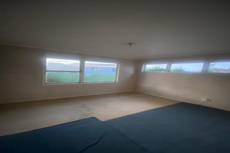 Photo of property in 72 Thompson Terrace, Manurewa, Auckland, 2102