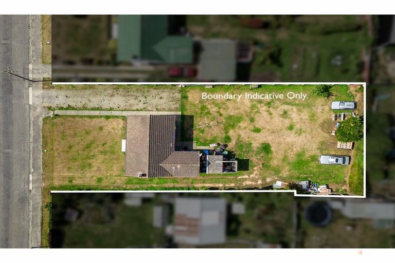 Photo of property in 15 Moorhouse Street, Waimate, 7924