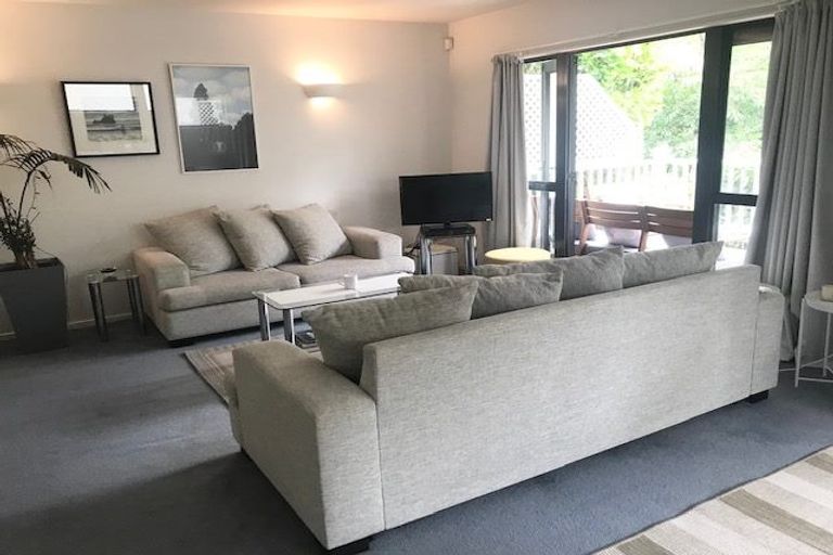 Photo of property in 4/12 Herons Way, Northcote, Auckland, 0627