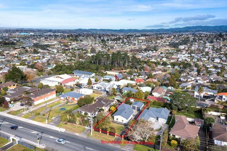 Photo of property in 97 Royal Road, Massey, Auckland, 0614