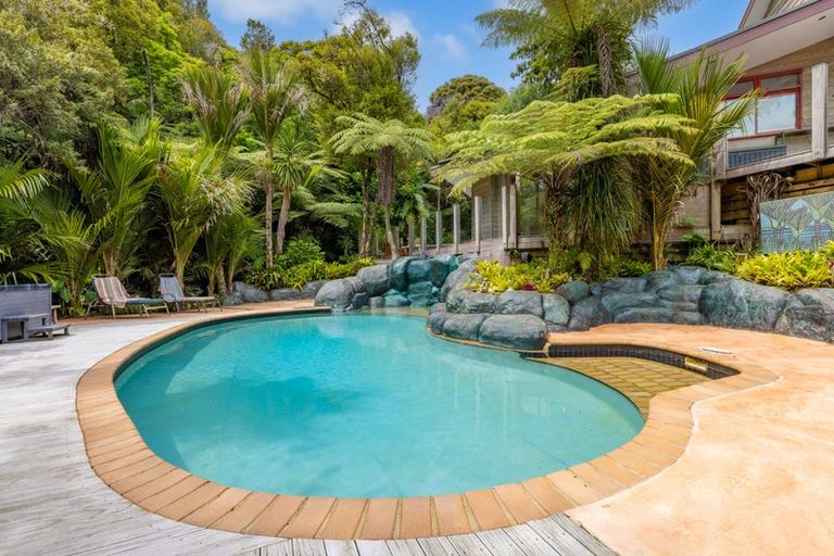 Photo of property in 54 Waiwhiu Road, Dome Valley, Warkworth, 0981