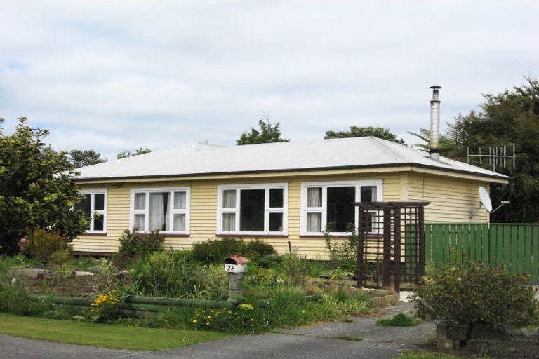 Photo of property in 28 Peel Street, Westport, 7825