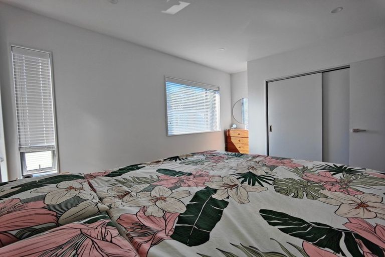 Photo of property in 10 Handyside Street, Tawa, Wellington, 5028