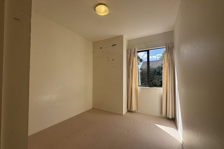 Photo of property in 4/26 Roanoke Way, Albany, Auckland, 0632