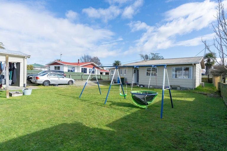 Photo of property in 4 Roslyn Road, Levin, 5510