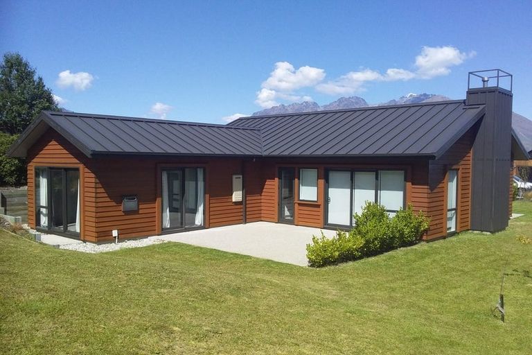 Photo of property in 13 Glenfiddich Road, Jacks Point, Queenstown, 9371
