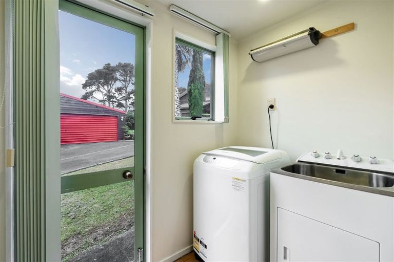 Photo of property in 13 Redfern Lane, Glenfield, Auckland, 0629