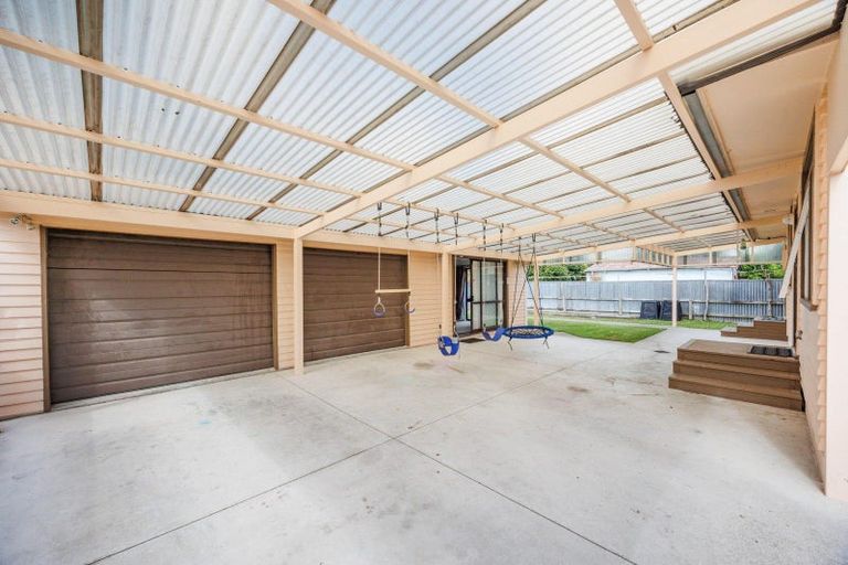 Photo of property in 18 Park Road, West End, Palmerston North, 4412