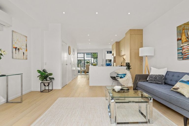 Photo of property in 7/447 Hibiscus Coast Highway, Orewa, 0931