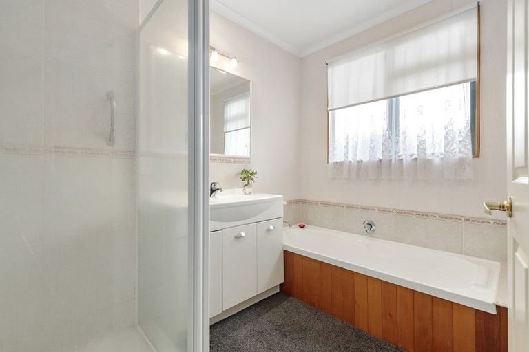 Photo of property in 2 Ruby Court, Chartwell, Hamilton, 3210