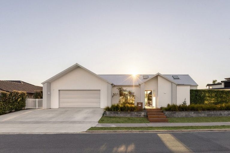 Photo of property in 30 Colpoma Close, Papamoa Beach, Papamoa, 3118