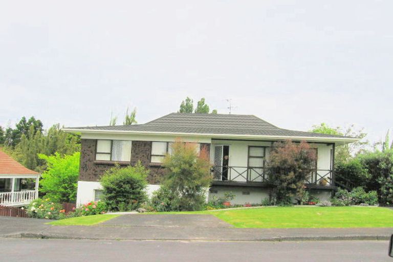 Photo of property in 1/15 Palm Court Drive, Glen Eden, Auckland, 0602
