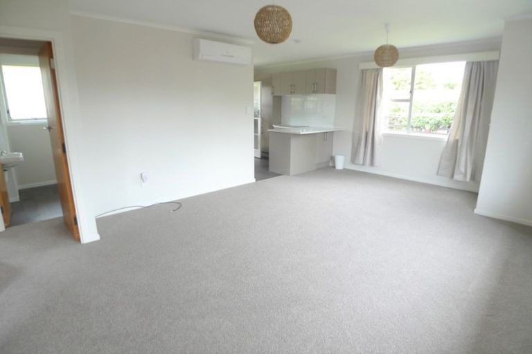 Photo of property in 3/21 Trentham Road, Papakura, 2110