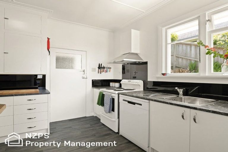 Photo of property in 10 Napier Street, Belleknowes, Dunedin, 9011