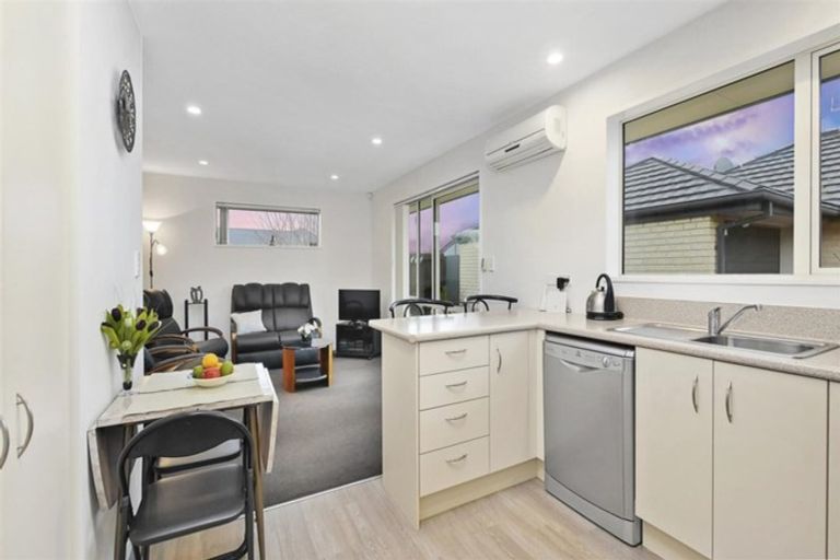 Photo of property in 3/162 Wainoni Road, Avondale, Christchurch, 8061
