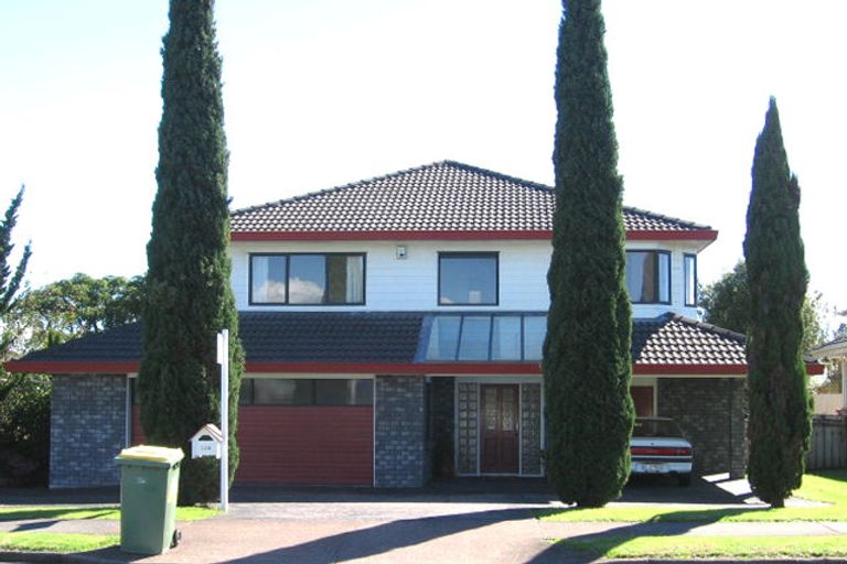 Photo of property in 124 Hutchinsons Road, Bucklands Beach, Auckland, 2014