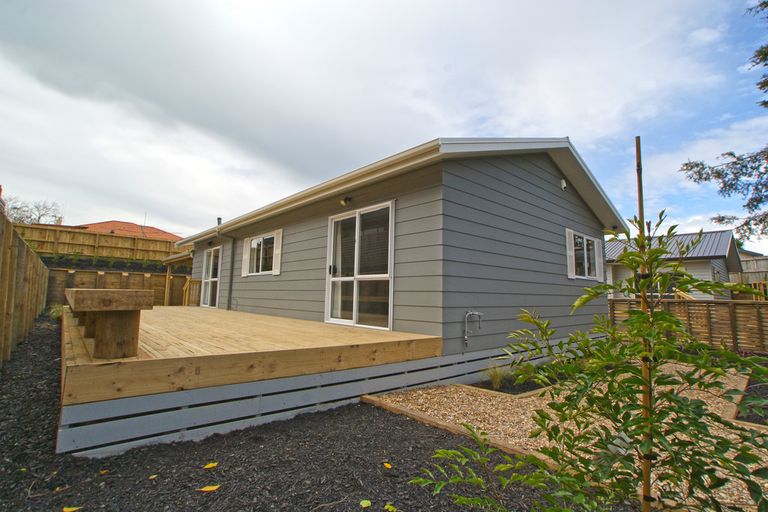 Photo of property in 1149a Heaphy Terrace, Fairfield, Hamilton, 3214