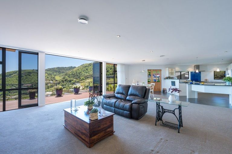 Photo of property in 18 Springlea Heights, Atawhai, Nelson, 7010