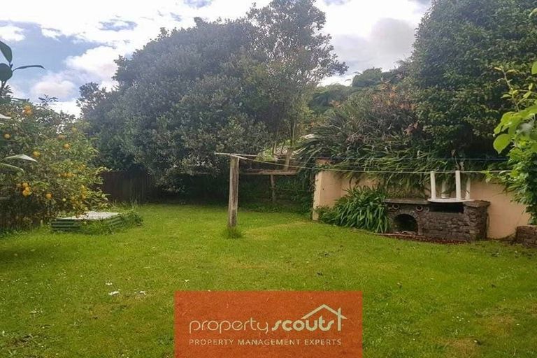Photo of property in 43a Cumberland Street, Merrilands, New Plymouth, 4312
