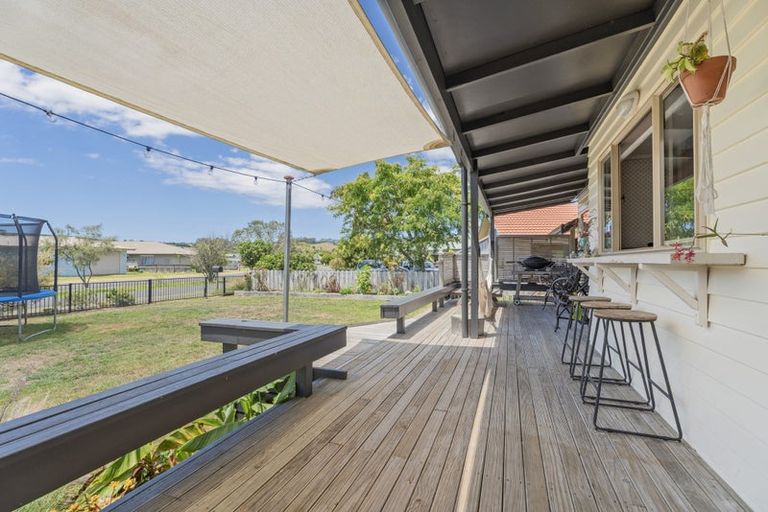 Photo of property in 28 Charles Green Drive, Cooks Beach, Whitianga, 3591