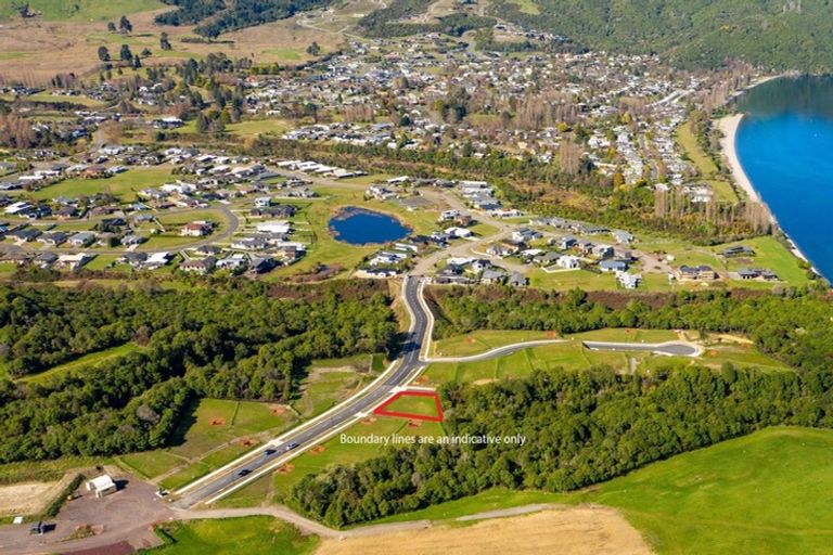 Photo of property in 33 Okaia Drive, Kinloch, Taupo, 3377