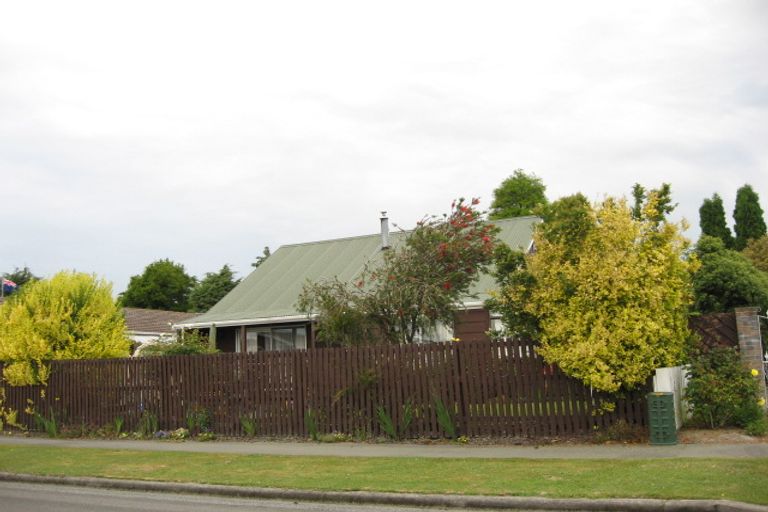 Photo of property in 62 Waratah Street, Avondale, Christchurch, 8061
