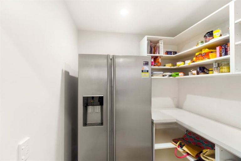 Photo of property in 139 Centaurus Road, Saint Martins, Christchurch, 8022