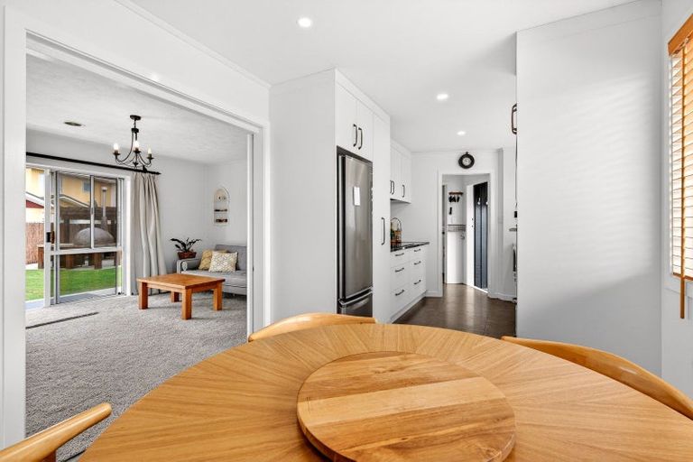 Photo of property in 3 Feist Street, Carterton, 5713