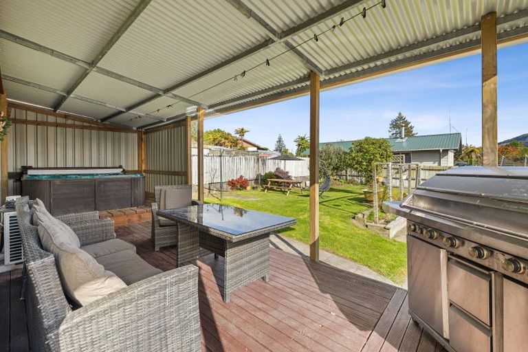 Photo of property in 6 Rinaha Place, Koutu, Rotorua, 3010